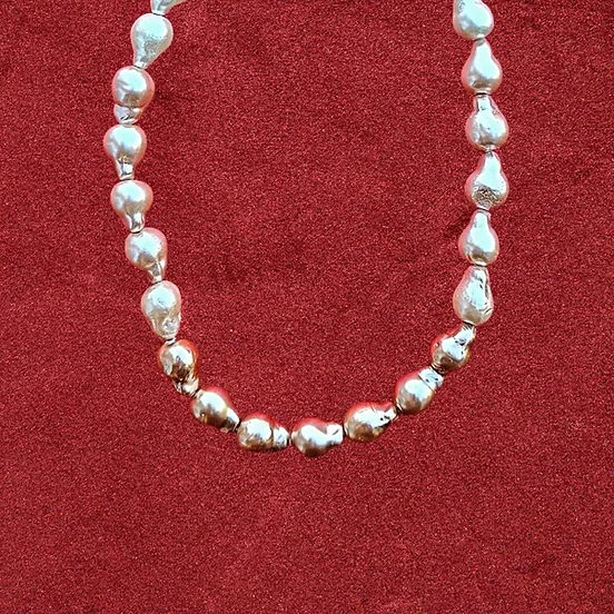 Cuban Link Bracelet With Diamond-Encrusted Latch